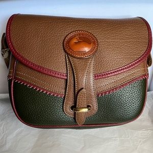 Dooney & Bourke BEAUTIFUL VINTAGE TETON NEW WITH TAGS !
